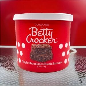 Goose Creek 3-Wick Candle-Betty Crocker Triple Chocolate Chunk Brownie (14.5 oz)